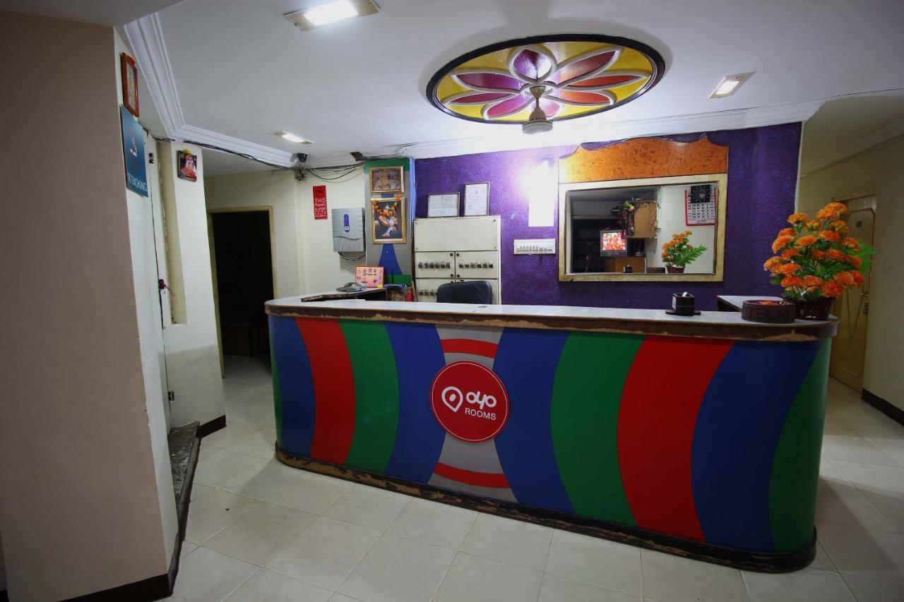 Oyo Hotel Blue Diamond Ahmedabad Extérieur photo